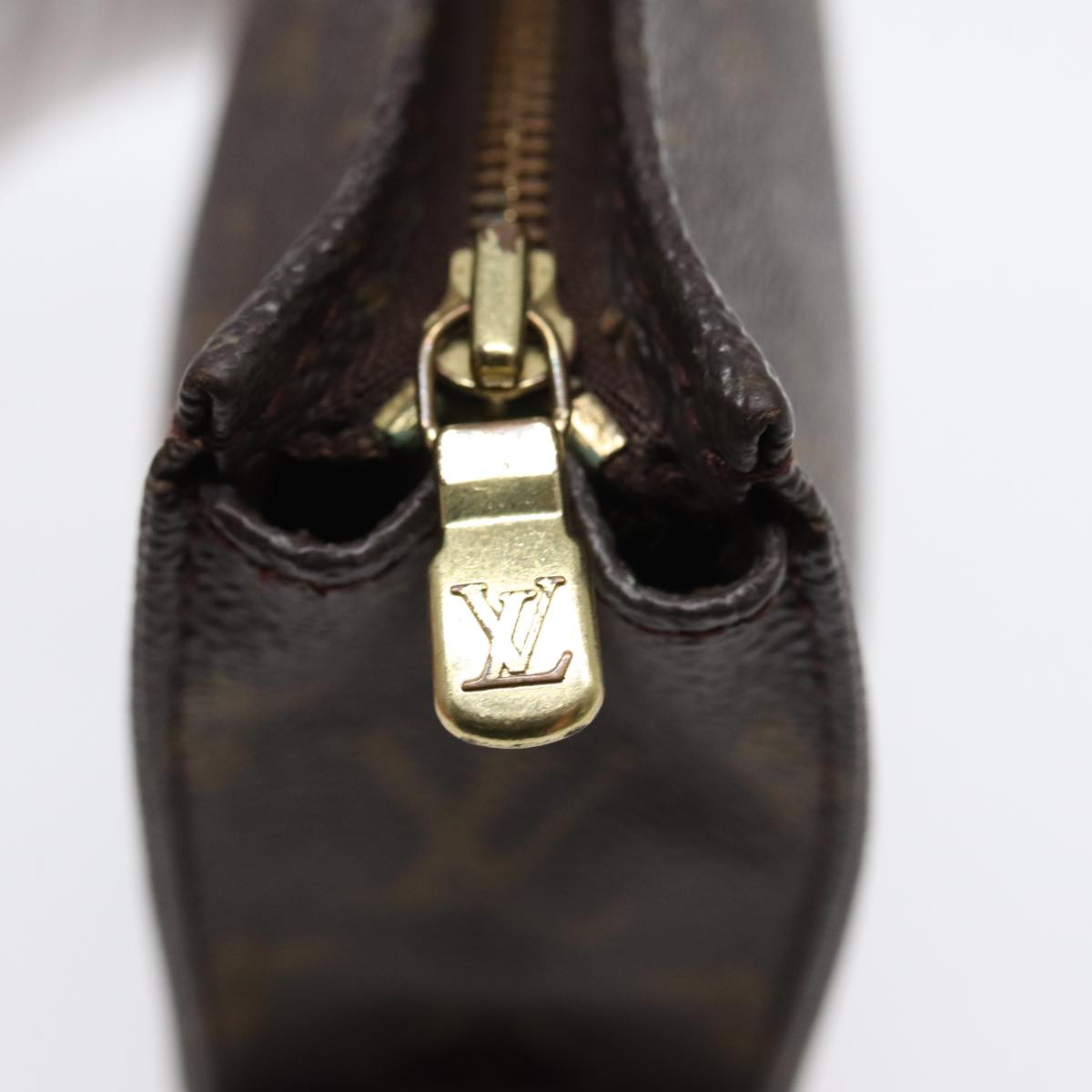 LOUIS VUITTON Monogram Poche Toilette 15 Pouch M47546 LV Auth 87460