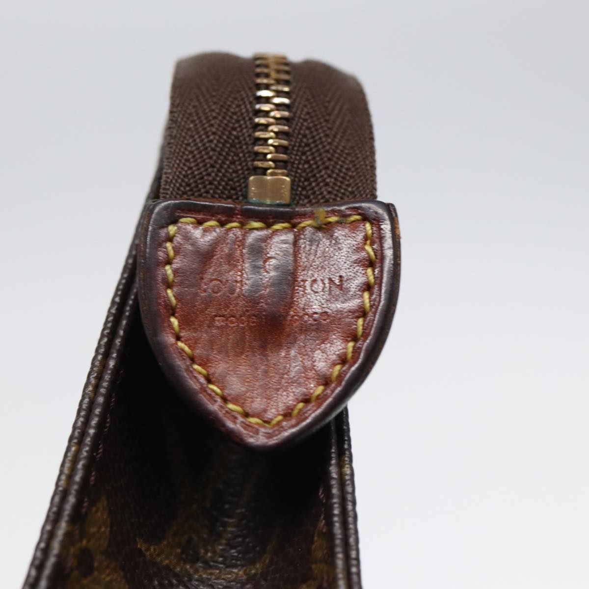 LOUIS VUITTON Monogram Poche Toilette 15 Pouch M47546 LV Auth 87463