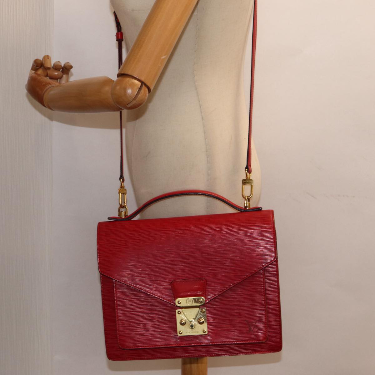 LOUIS VUITTON Epi Monceau 28 Hand Bag Red M40783 LV Auth 87514