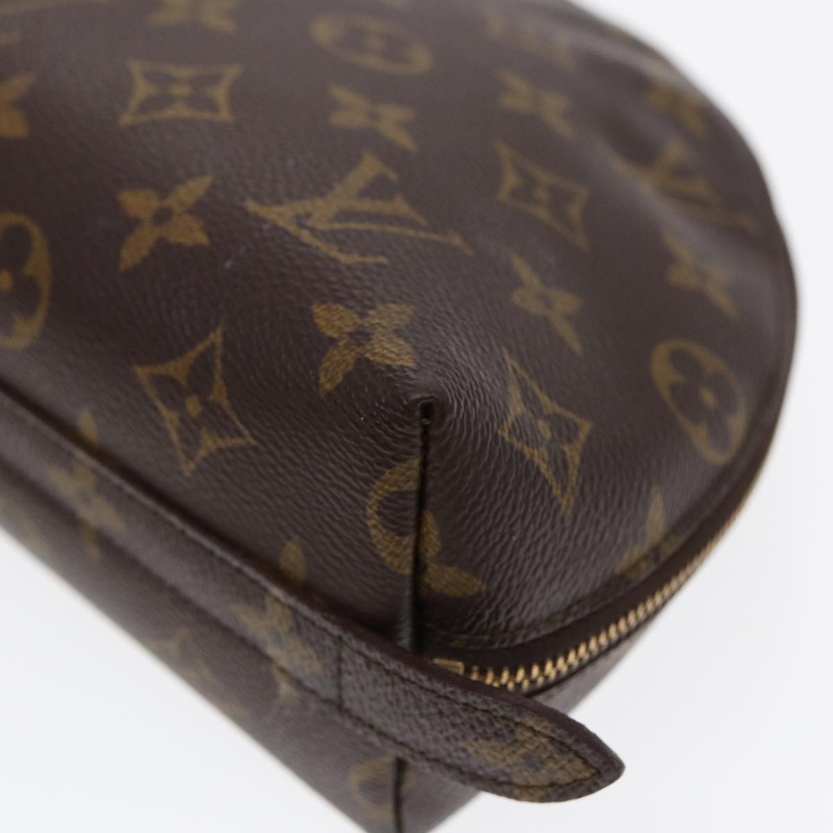 LOUIS VUITTON Monogram Trousse Demi Ronde Cosmetic Pouch M47520 LV Auth 87547