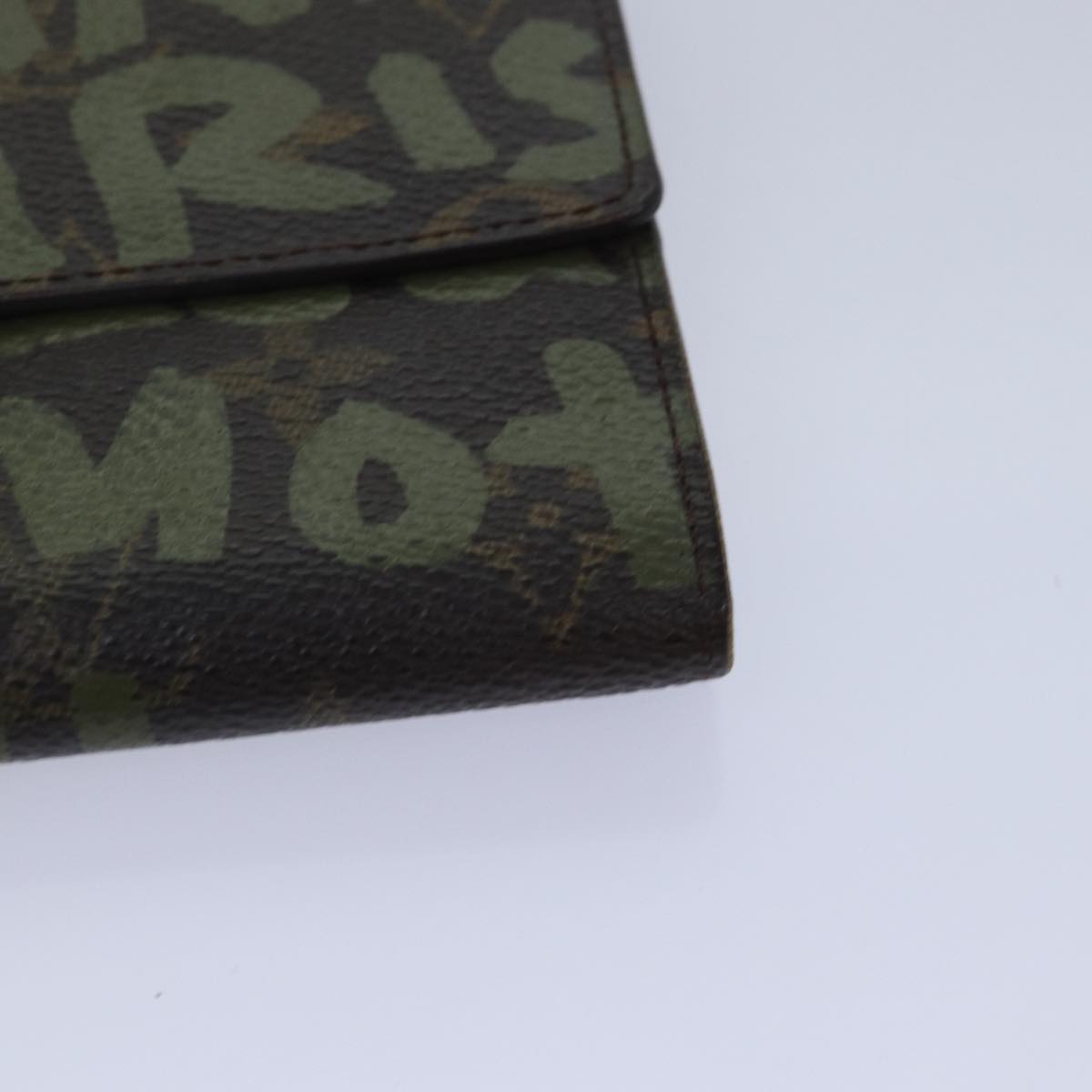 LOUIS VUITTON Monogram Graffiti Porte Monnaie Credit Khaki M92188 LV Auth 87688