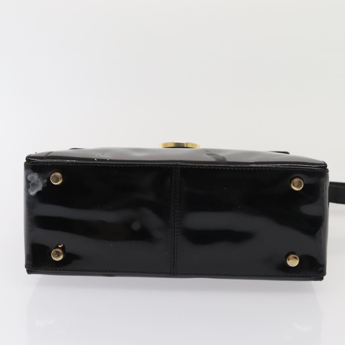 Salvatore Ferragamo Gancini Shoulder Bag Enamel Black Gold Auth 87741