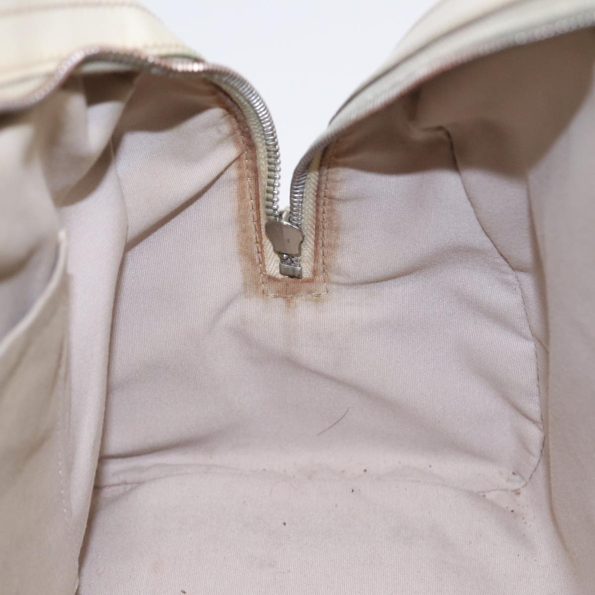 LOUIS VUITTON Epi Boring Montaigne GM Hand Bag White Yvoire M5931J LV Auth 87942