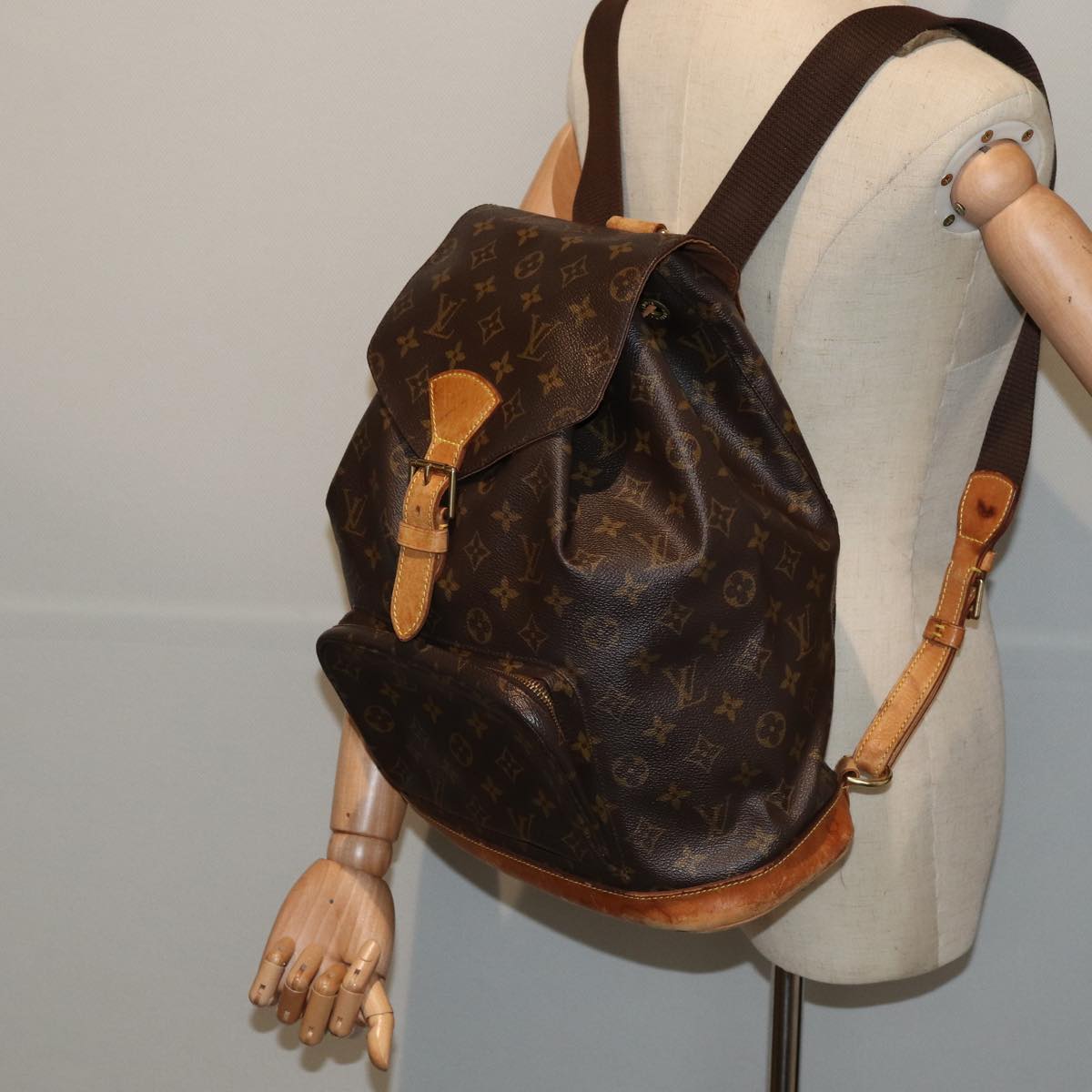 LOUIS VUITTON Monogram Montsouris GM Backpack M51135 LV Auth 88012