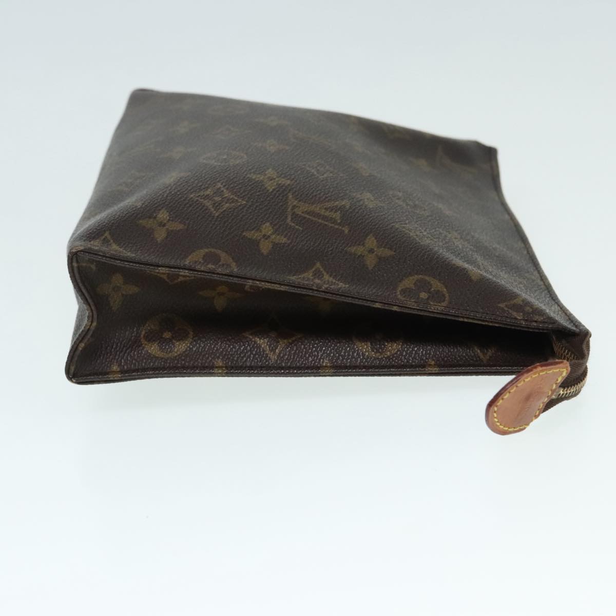 LOUIS VUITTON Monogram Poche Toilette 26 Pouch M47542 LV Auth 88251