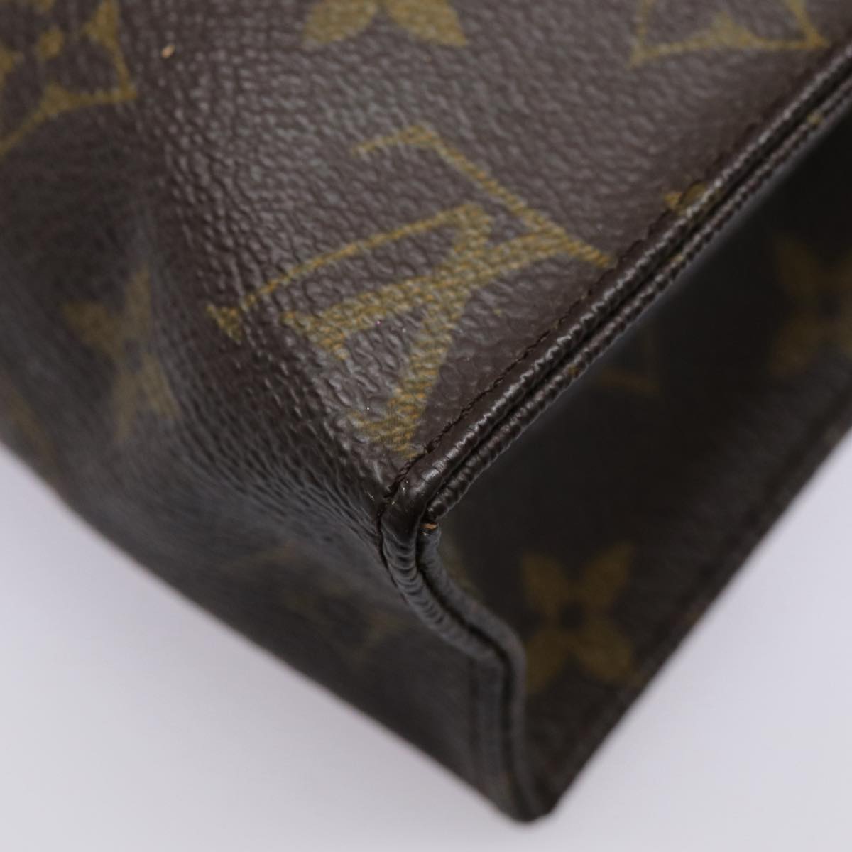 LOUIS VUITTON Monogram Poche Toilette 19 Pouch M47544 LV Auth 88329