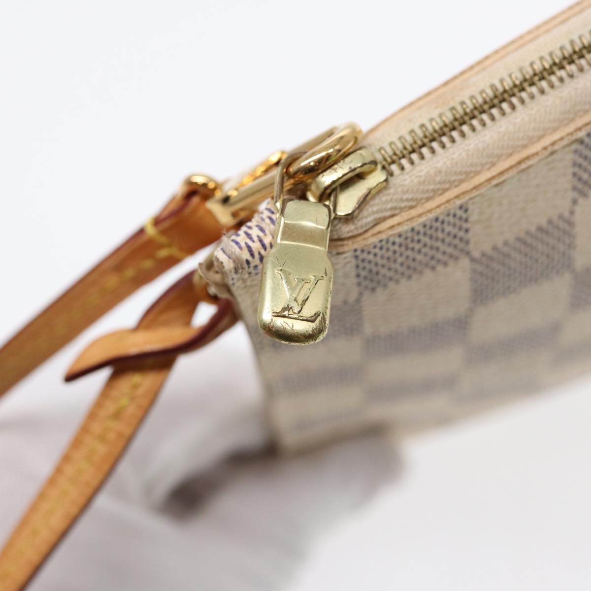 LOUIS VUITTON Damier Azur Neverfull MM Pouch Pouch LV Auth 88330