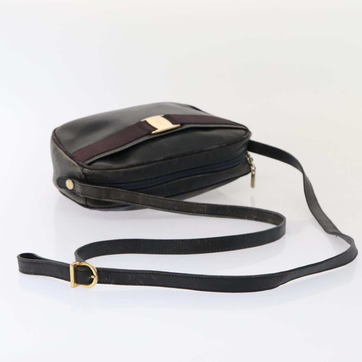 Burberrys Salvatore Ferragamo Shoulder Bag Leather 2Set Black Auth 88639