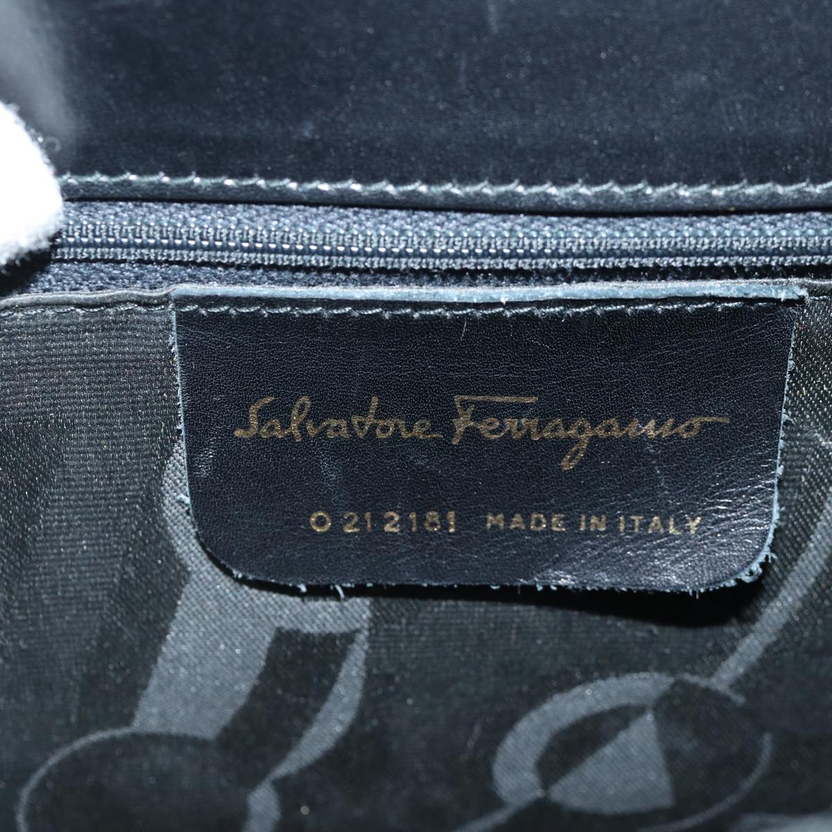 Salvatore Ferragamo Gancini Hand Bag Leather Black Gold Auth 88670