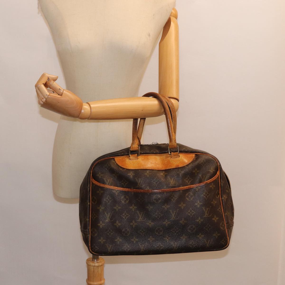 LOUIS VUITTON Monogram Deauville Hand Bag M47270 LV Auth 88713