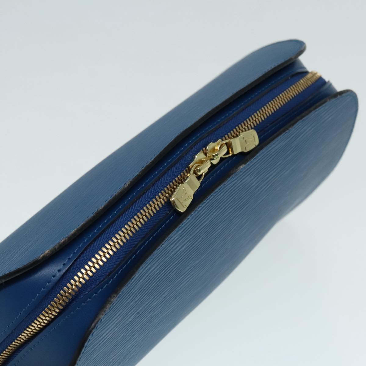 LOUIS VUITTON Epi Dauphine GM Pouch Blue M48435 LV Auth 88933