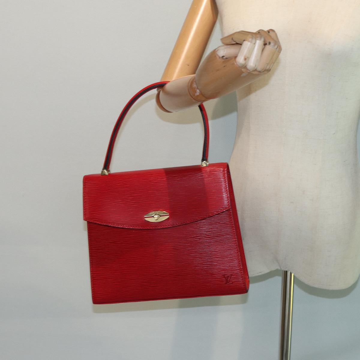 LOUIS VUITTON Epi Malesherbes Hand Bag Red M52377 LV Auth 89112