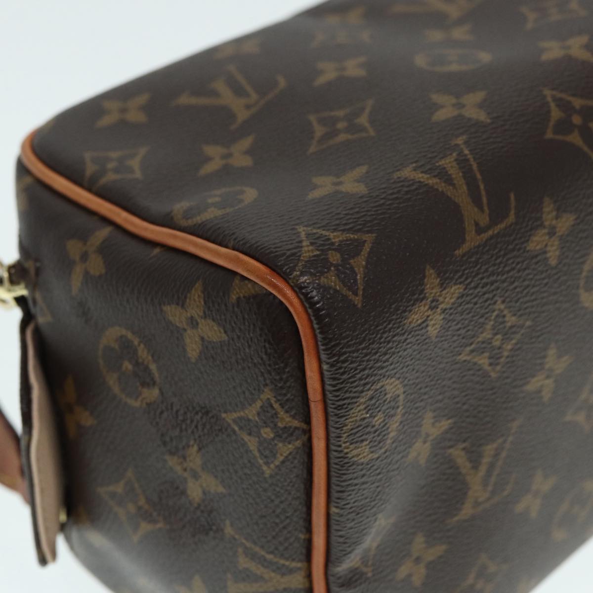 LOUIS VUITTON Monogram Dop Kit Cosmetic Pouch M44494 LV Auth 89163