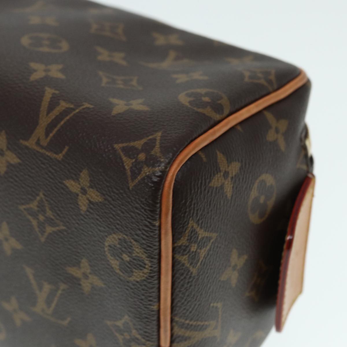 LOUIS VUITTON Monogram Dop Kit Cosmetic Pouch M44494 LV Auth 89163