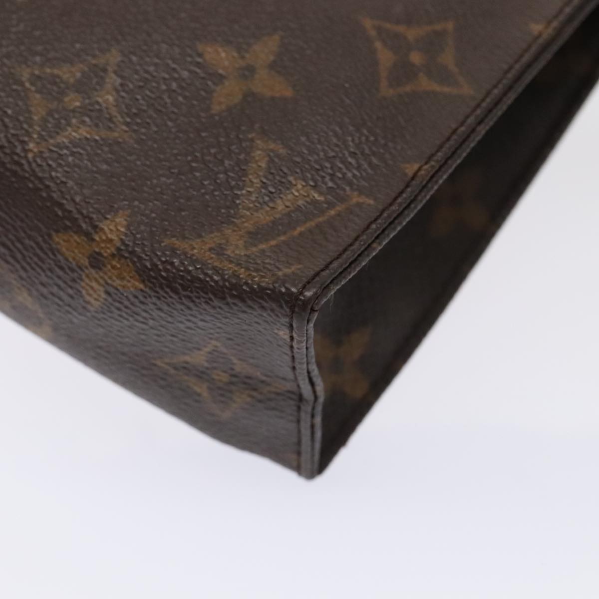 LOUIS VUITTON Monogram Poche Toilette 19 Pouch M47544 LV Auth 89176