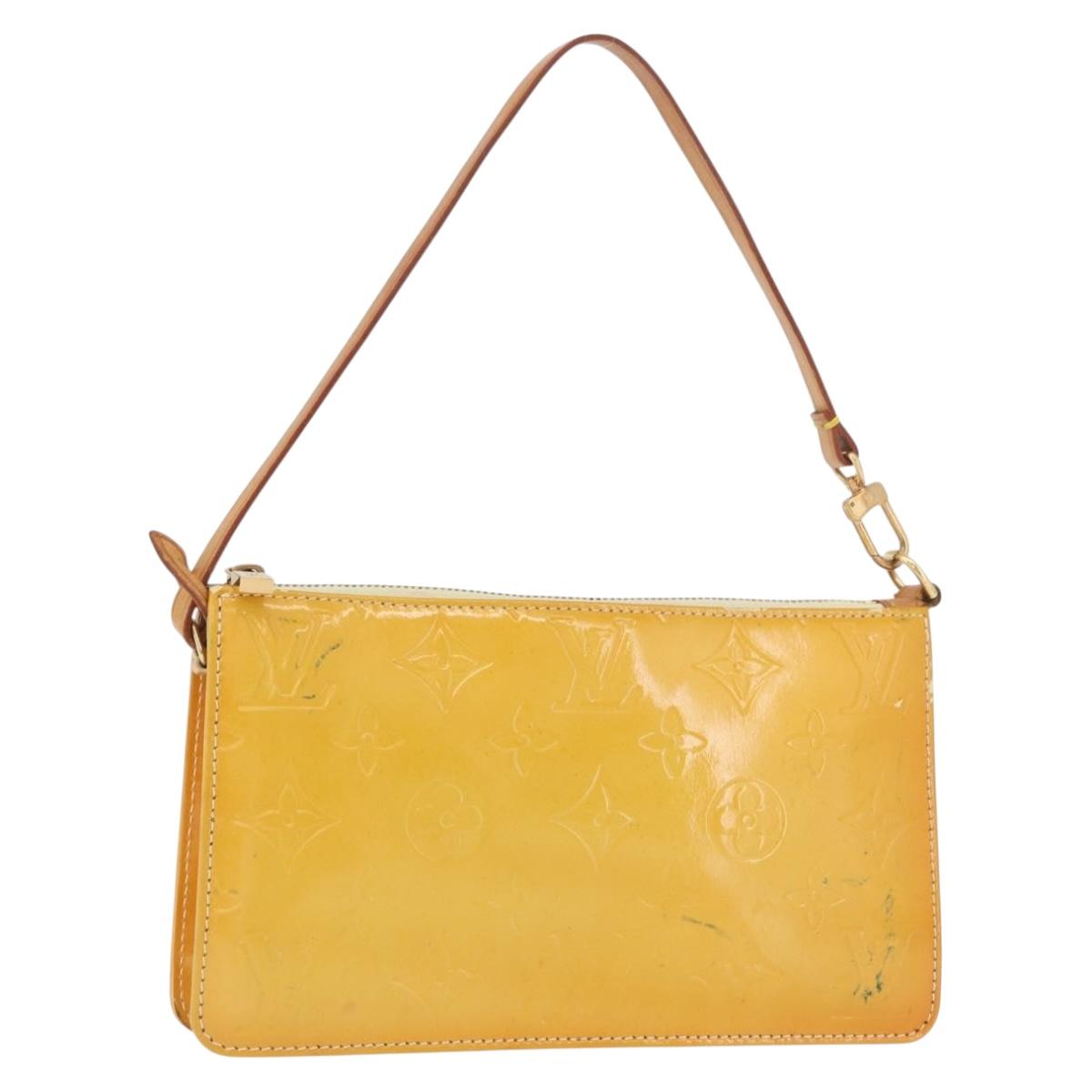 LOUIS VUITTON Vernis Lexington Accessory Pouch Lime Yellow M91058 LV Auth 89184