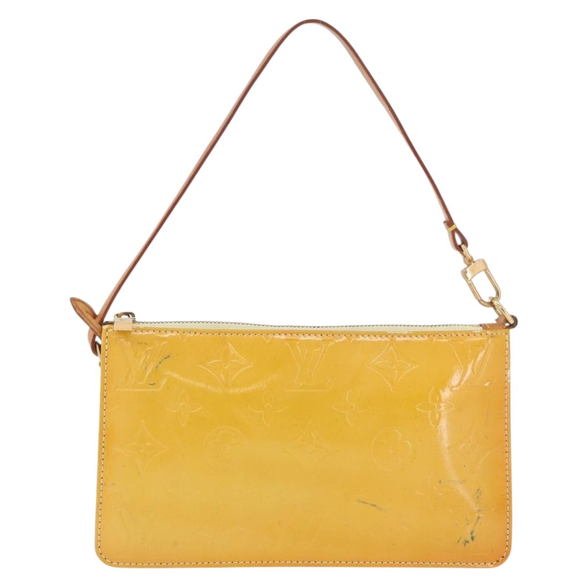 LOUIS VUITTON Vernis Lexington Accessory Pouch Lime Yellow M91058 LV Auth 89184