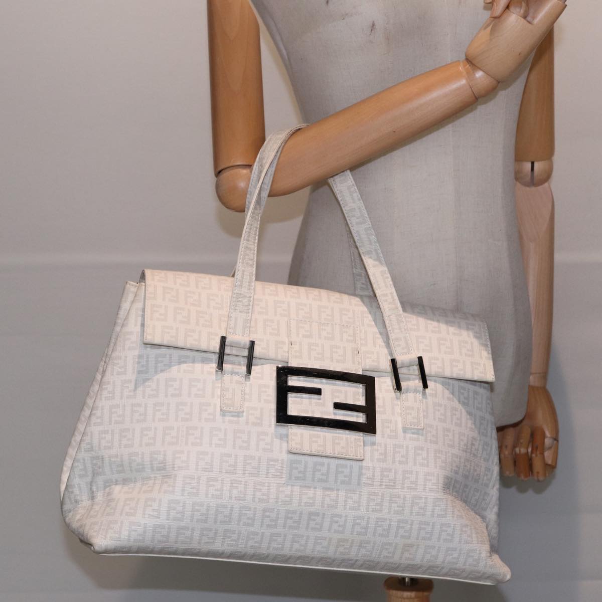 FENDI Zucchino Canvas Mamma Bucket Hand Bag White Silver Auth 89238