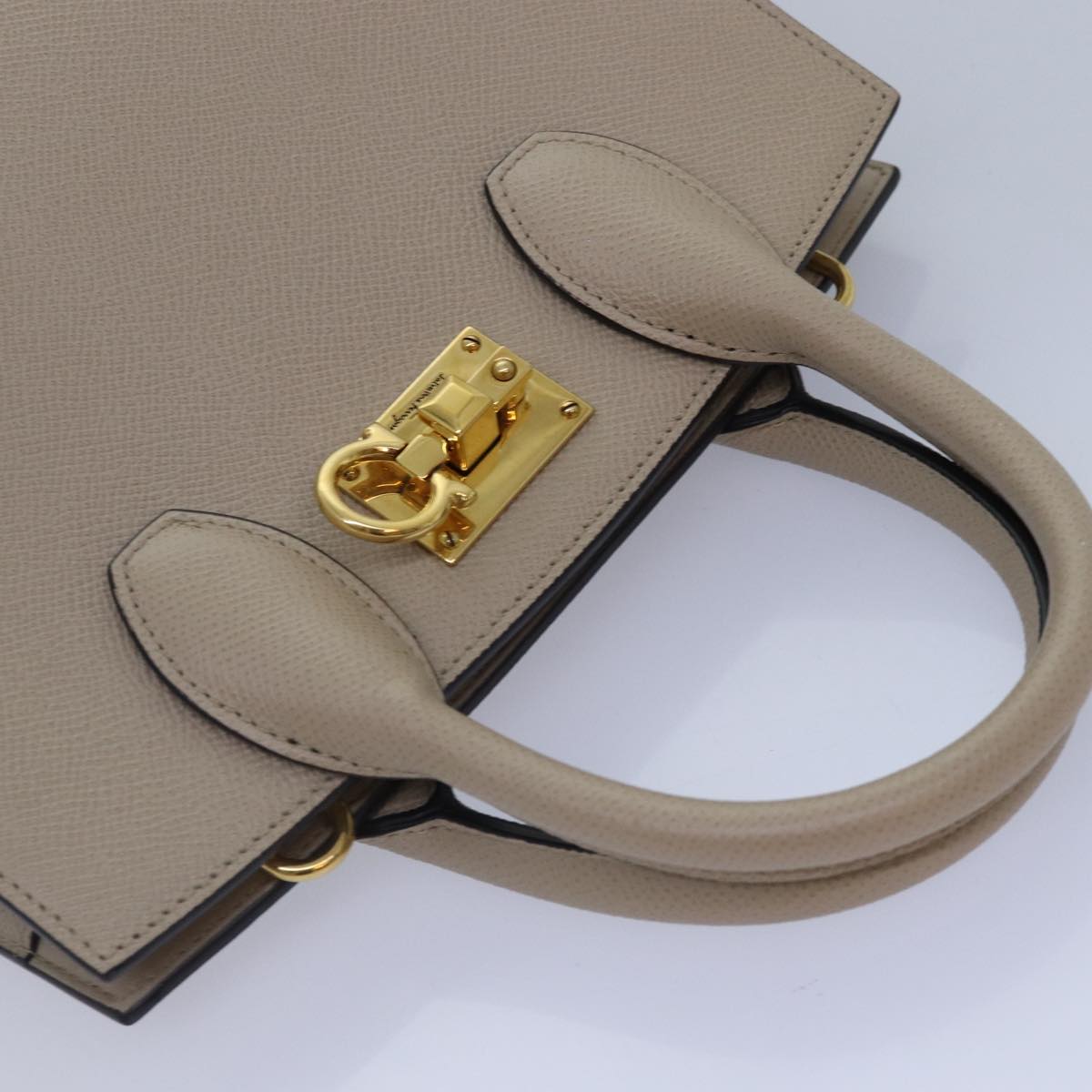 Salvatore Ferragamo Gancini Hand Bag Leather 2way Beige Gold Auth 89248A