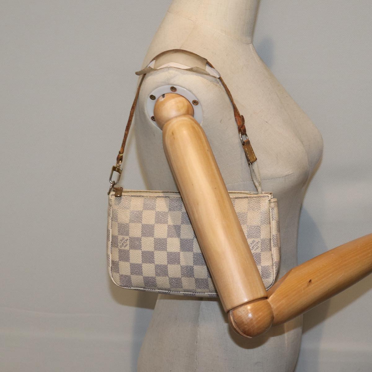 LOUIS VUITTON Damier Azur Pochette Accessoires Pouch N51986 LV Auth 89340