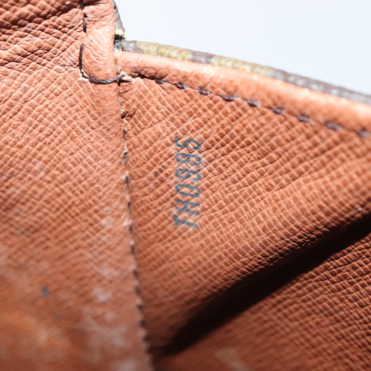 LOUIS VUITTON Monogram Saint Cloud GM Shoulder Bag M51242 LV Auth 89509