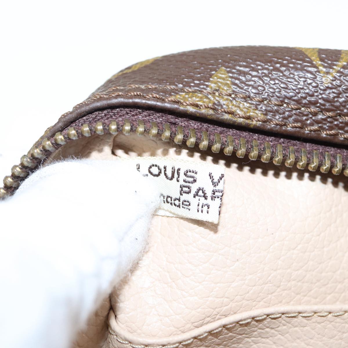 LOUIS VUITTON Monogram Trousse Toilette 18 Pouch M47526 LV Auth 89526