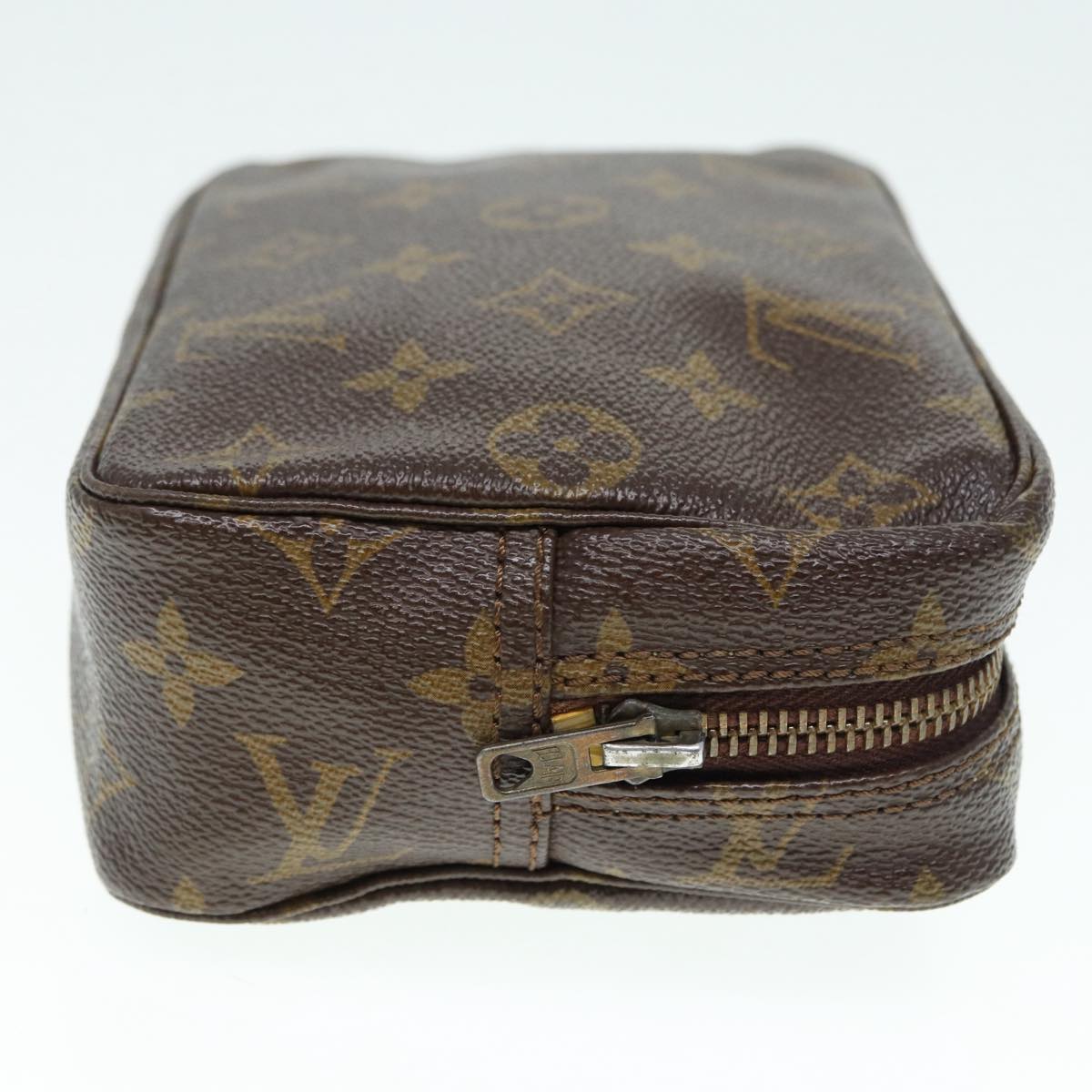 LOUIS VUITTON Monogram Trousse Toilette 18 Pouch M47526 LV Auth 89526