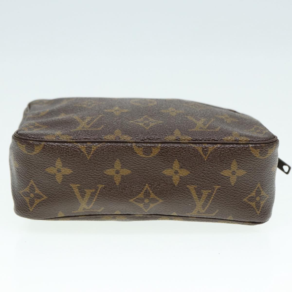 LOUIS VUITTON Monogram Trousse Toilette 18 Pouch M47526 LV Auth 89526