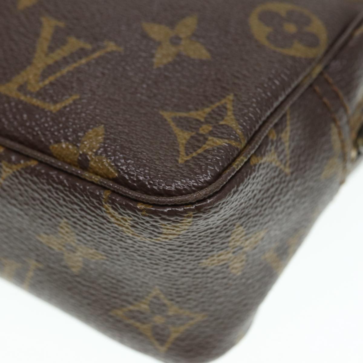 LOUIS VUITTON Monogram Trousse Toilette 18 Pouch M47526 LV Auth 89526