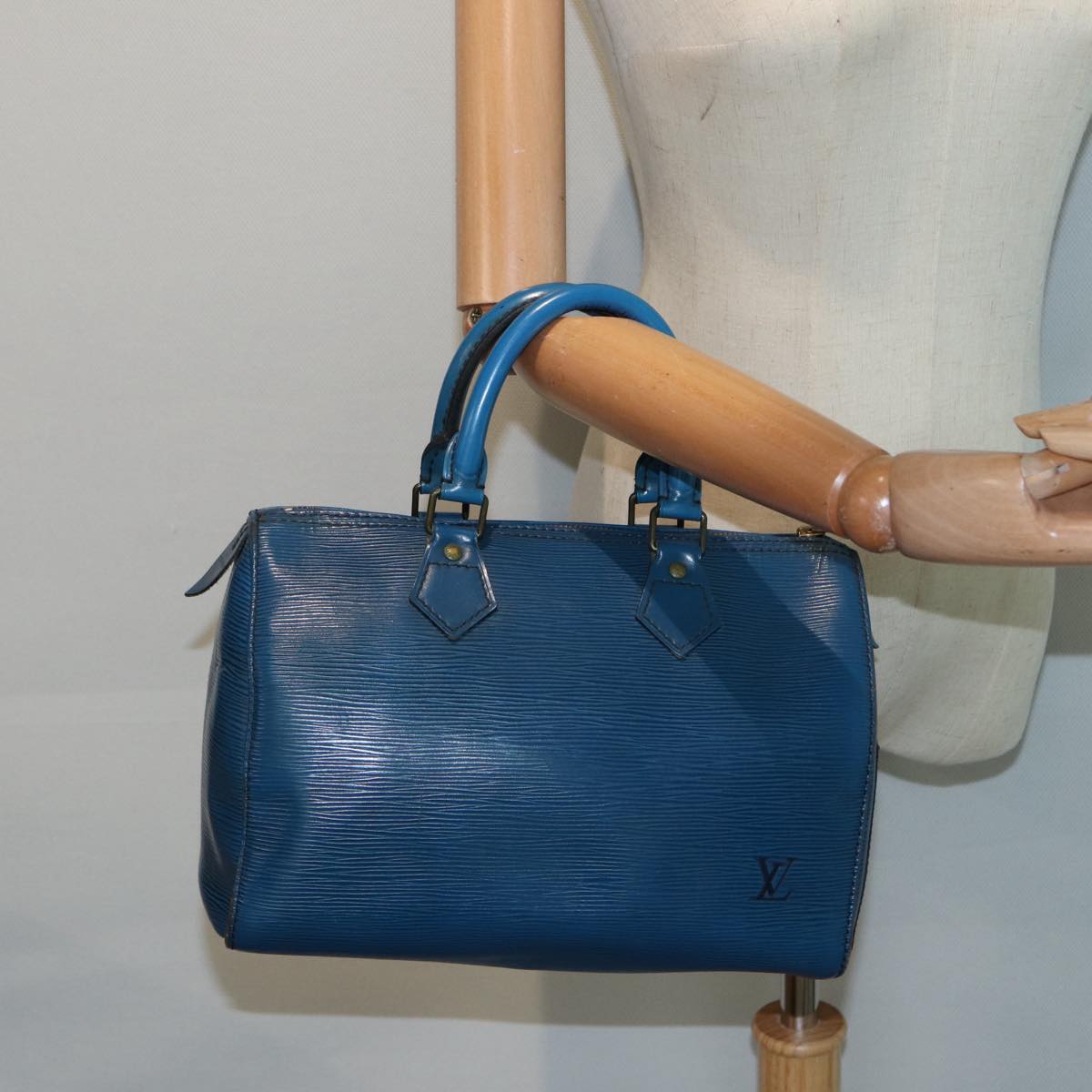 LOUIS VUITTON Epi Speedy 25 Hand Bag Toledo Blue M43015 LV Auth 89591