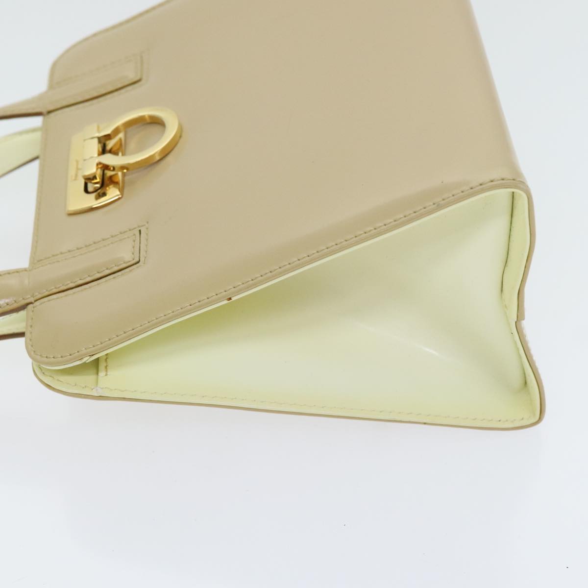 Salvatore Ferragamo Gancini Hand Bag Enamel 2way Beige Auth 89802