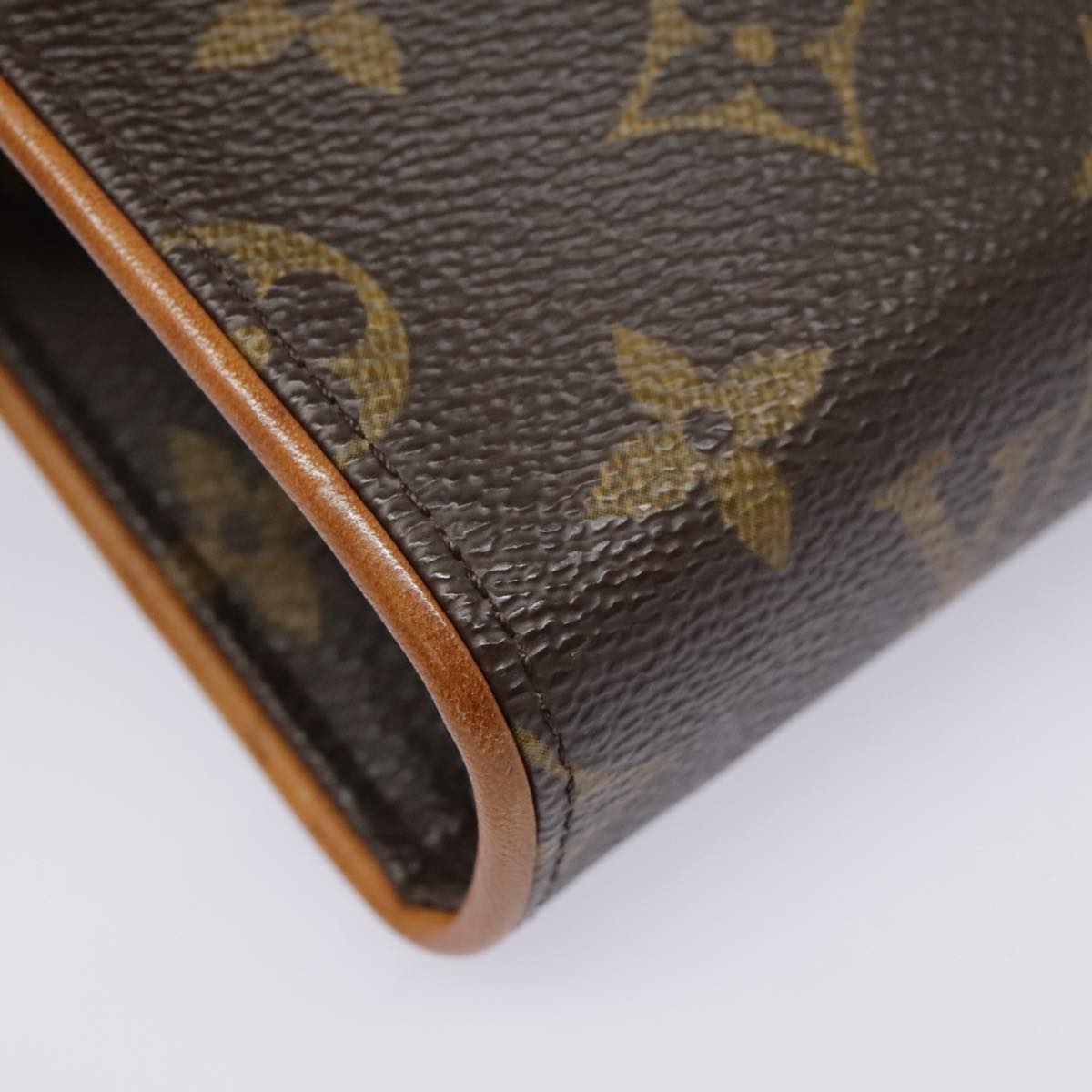 LOUIS VUITTON Monogram Pochette Florentine Waist bag M51855 LV Auth 89914