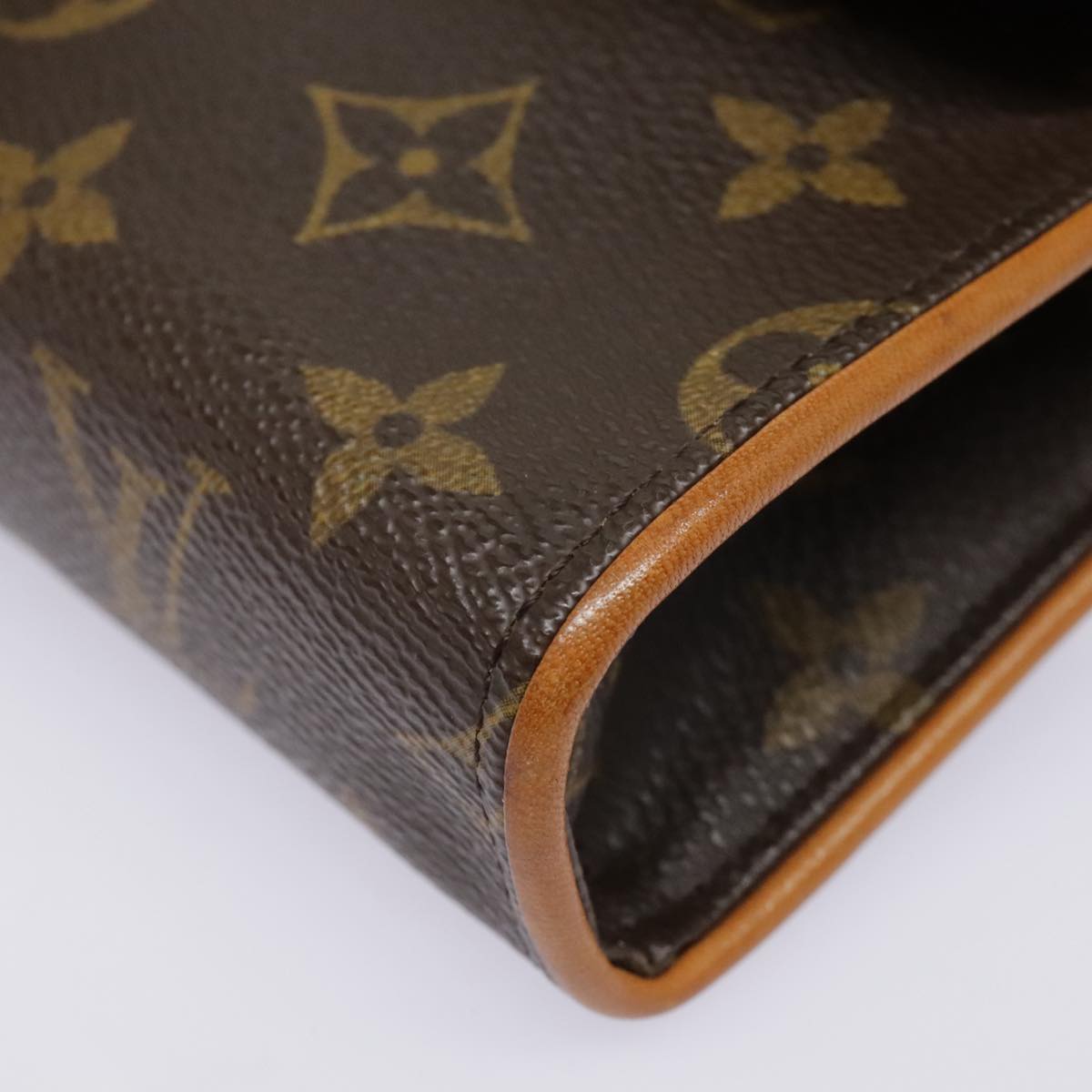 LOUIS VUITTON Monogram Pochette Florentine Waist bag M51855 LV Auth 89914