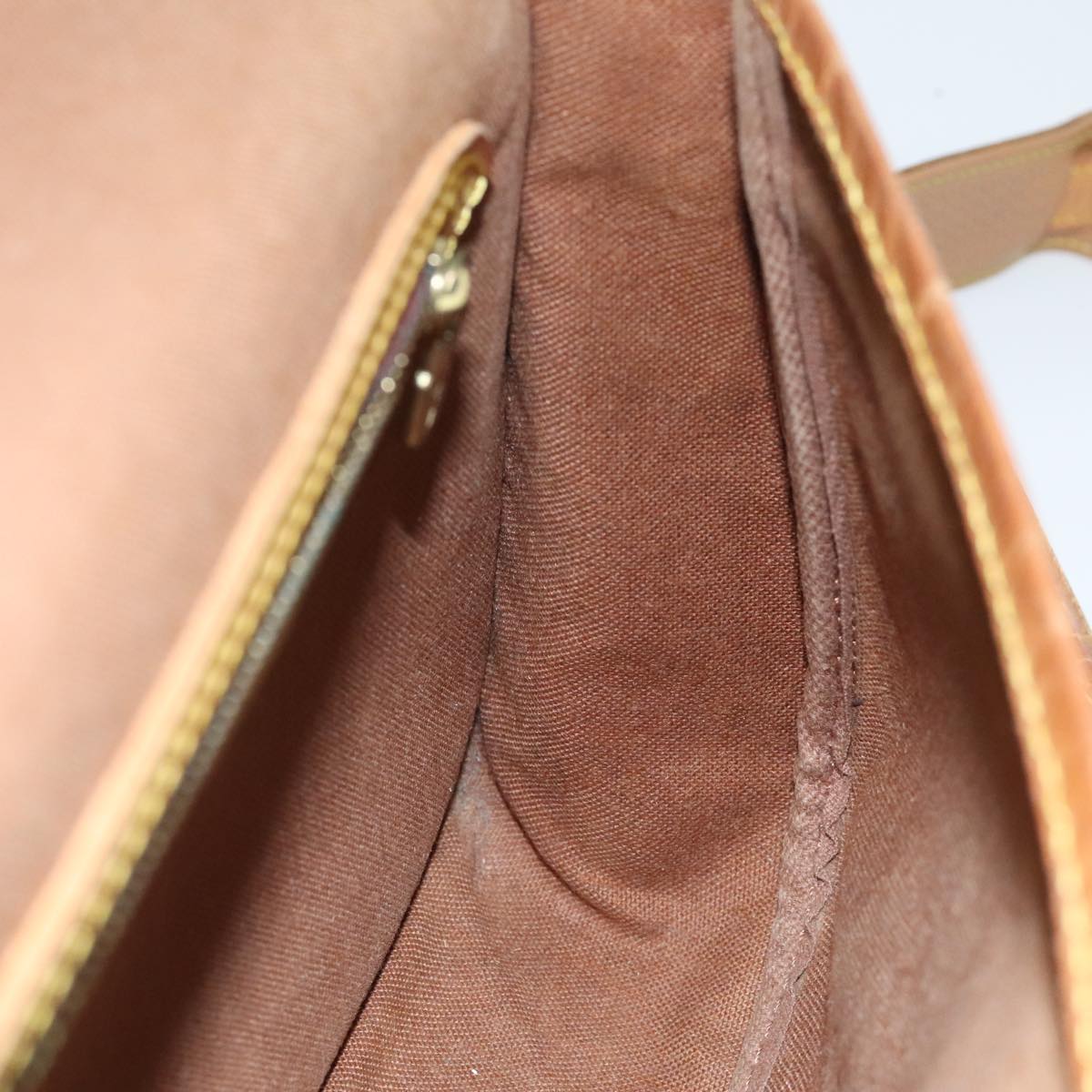 LOUIS VUITTON Monogram Gibeciere MM Shoulder Bag M42247 LV Auth 89955