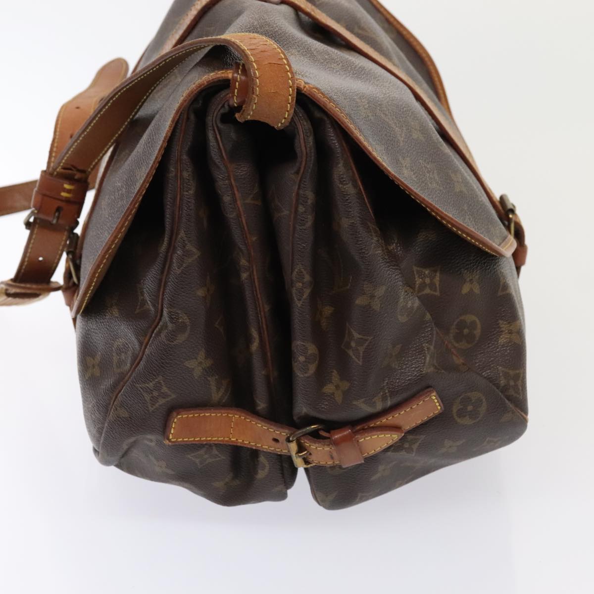 LOUIS VUITTON Monogram Saumur 35 Shoulder Bag M42254 LV Auth 89975