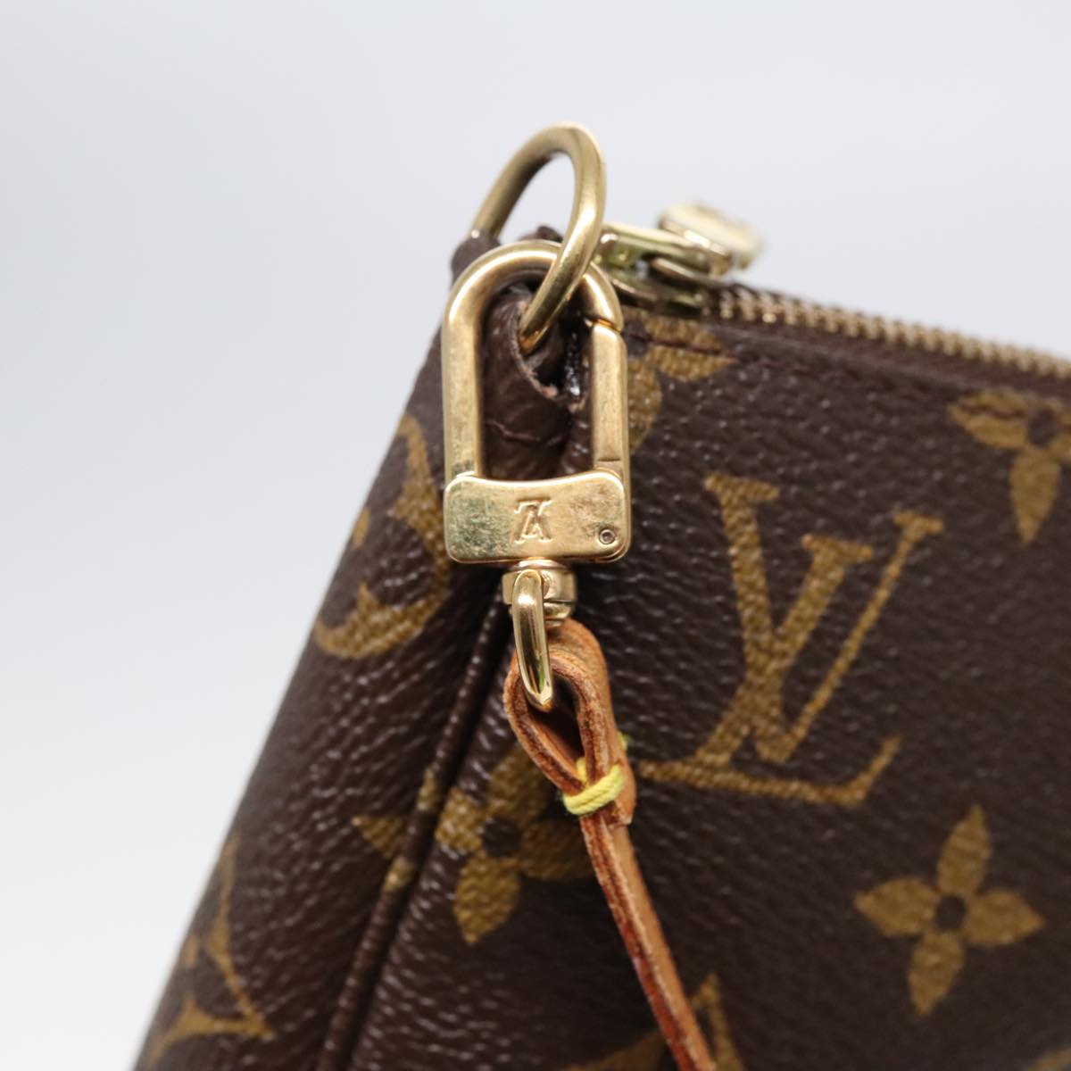 LOUIS VUITTON Monogram Pochette Accessoires Pouch M51980 LV Auth 89996