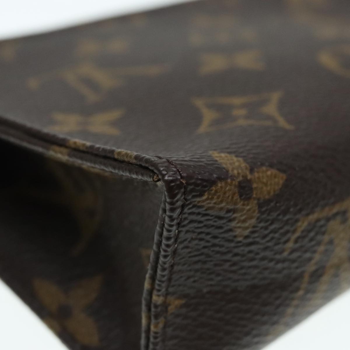 LOUIS VUITTON Monogram Poche Toilette 15 Pouch M47546 LV Auth 90017