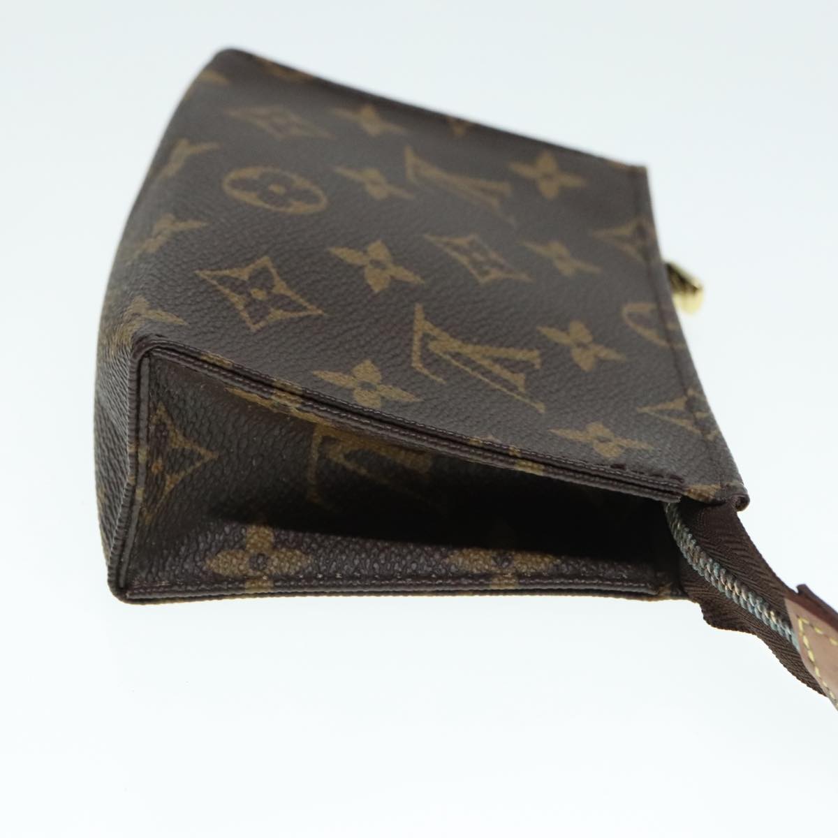 LOUIS VUITTON Monogram Poche Toilette 15 Pouch M47546 LV Auth 90017