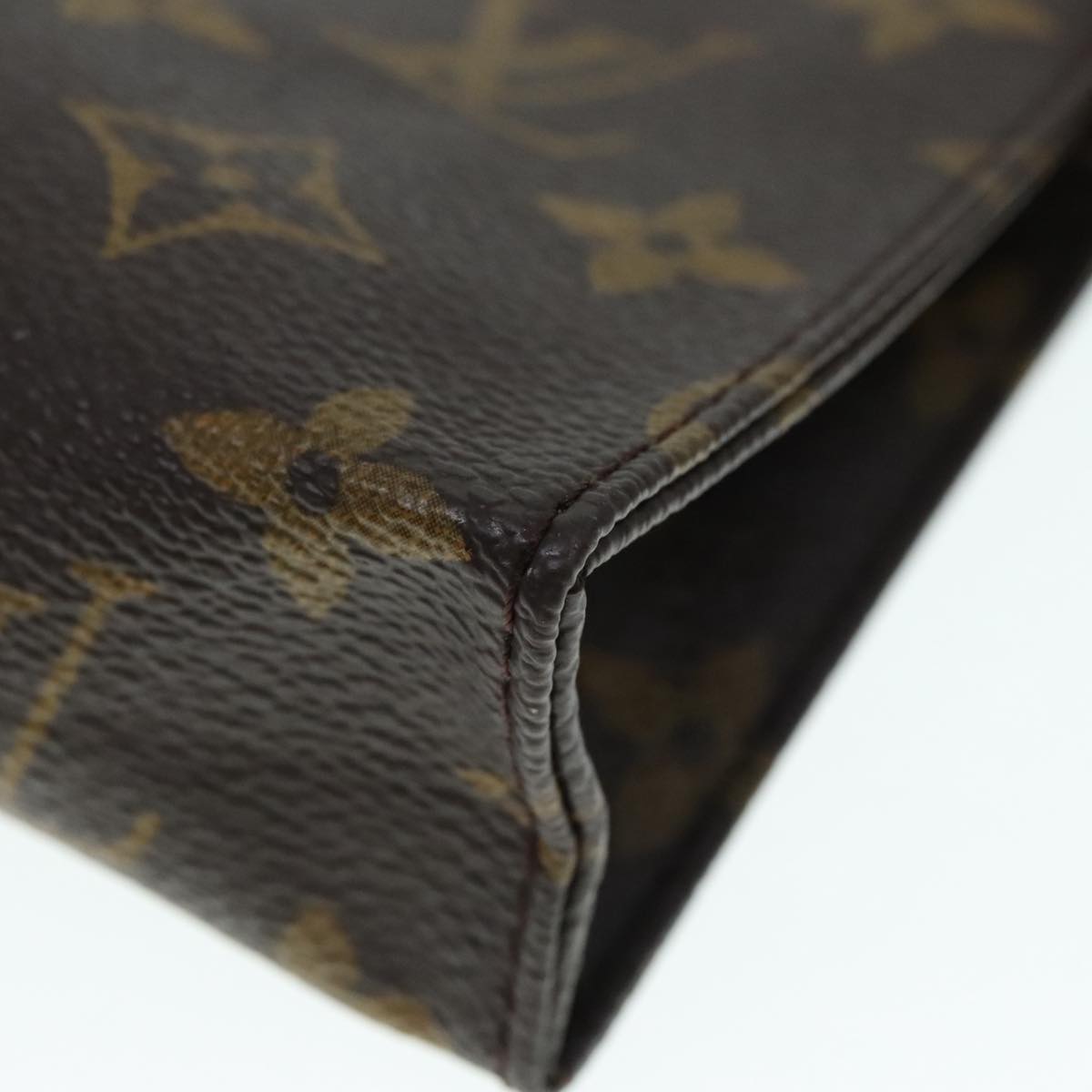 LOUIS VUITTON Monogram Poche Toilette 15 Pouch M47546 LV Auth 90019