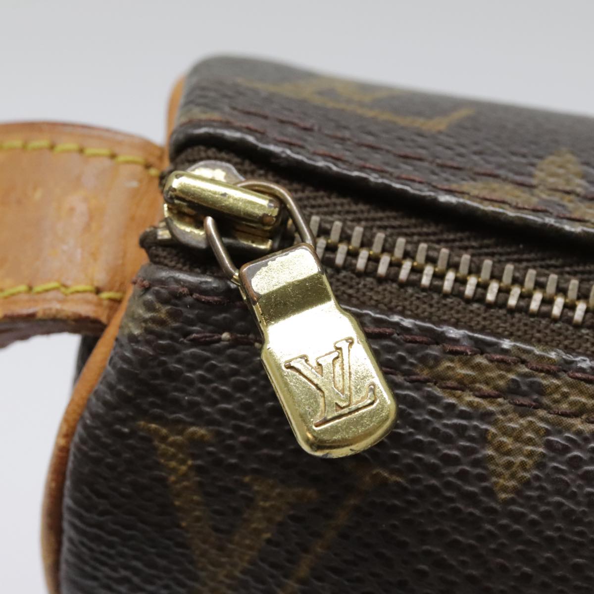 LOUIS VUITTON Monogram Trousse Rondo Pouch M47630 LV Auth 90025