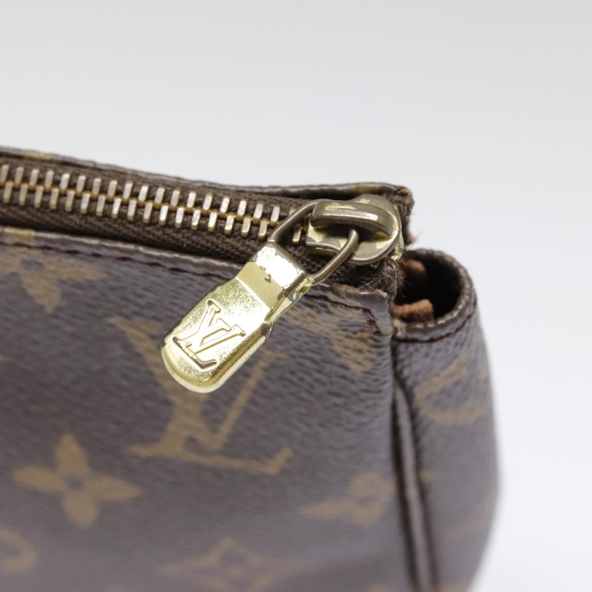 LOUIS VUITTON Monogram Pochette Accessoires Pouch M51980 LV Auth 90066