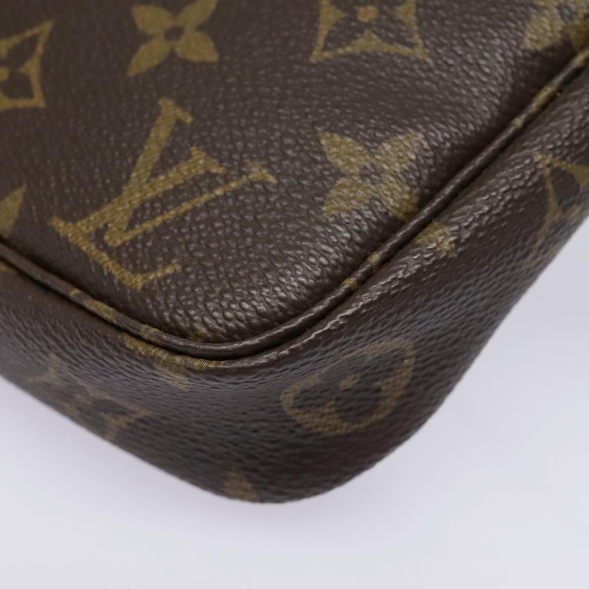 LOUIS VUITTON Monogram Pochette Accessoires Pouch M51980 LV Auth 90073