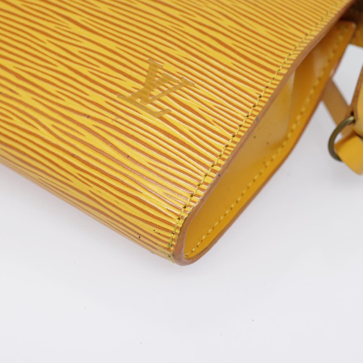 LOUIS VUITTON Epi Pochette Accessoires Pouch Yellow M52989 LV Auth 90078