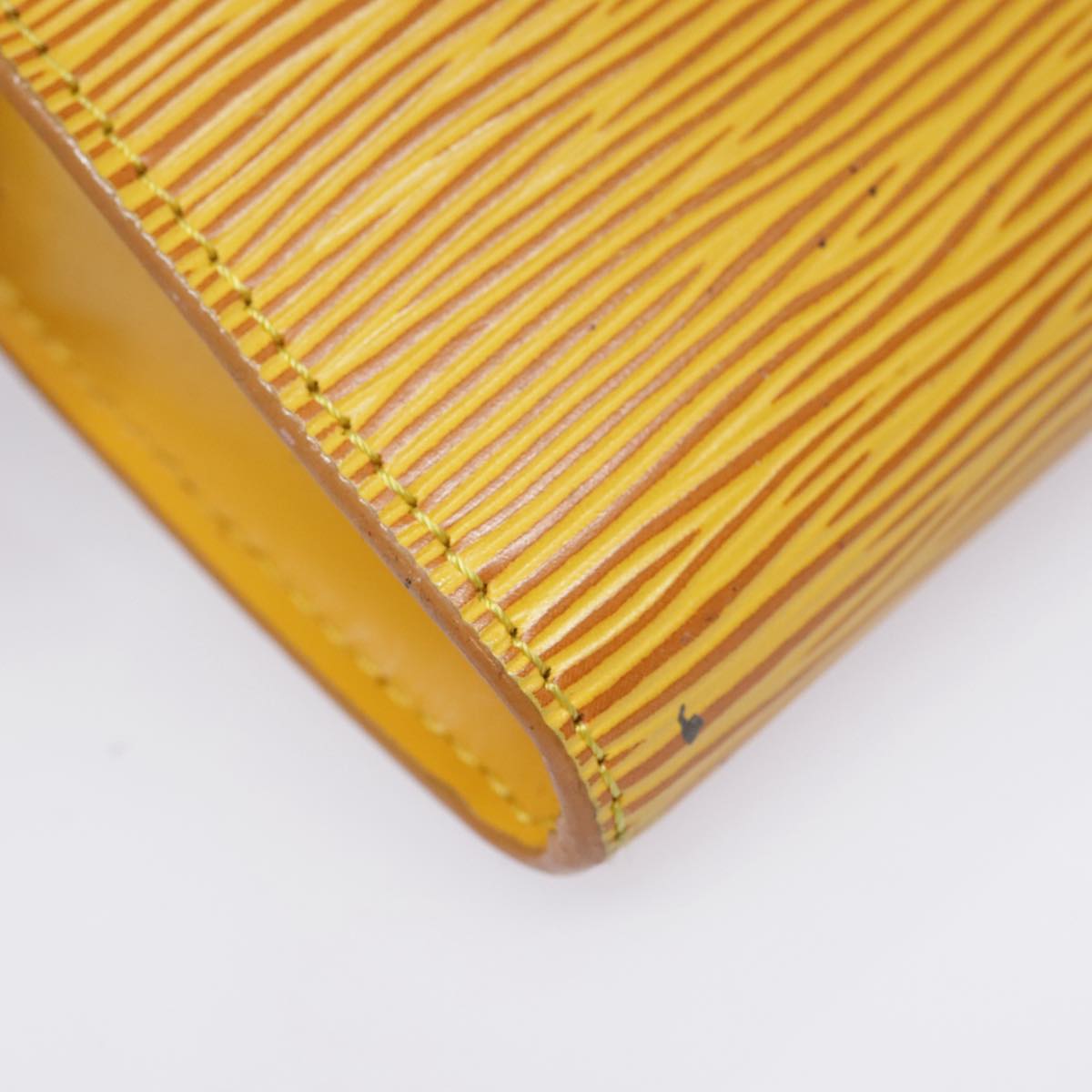 LOUIS VUITTON Epi Pochette Accessoires Pouch Yellow M52989 LV Auth 90078