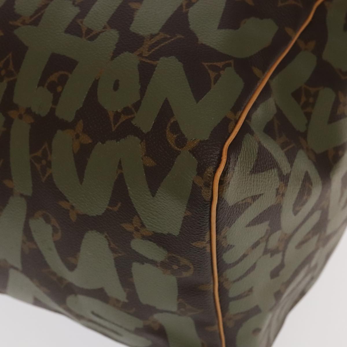 LOUIS VUITTON Monogram Graffiti Keepall 50 Boston Bag Khaki M92196 Auth 90286SAV