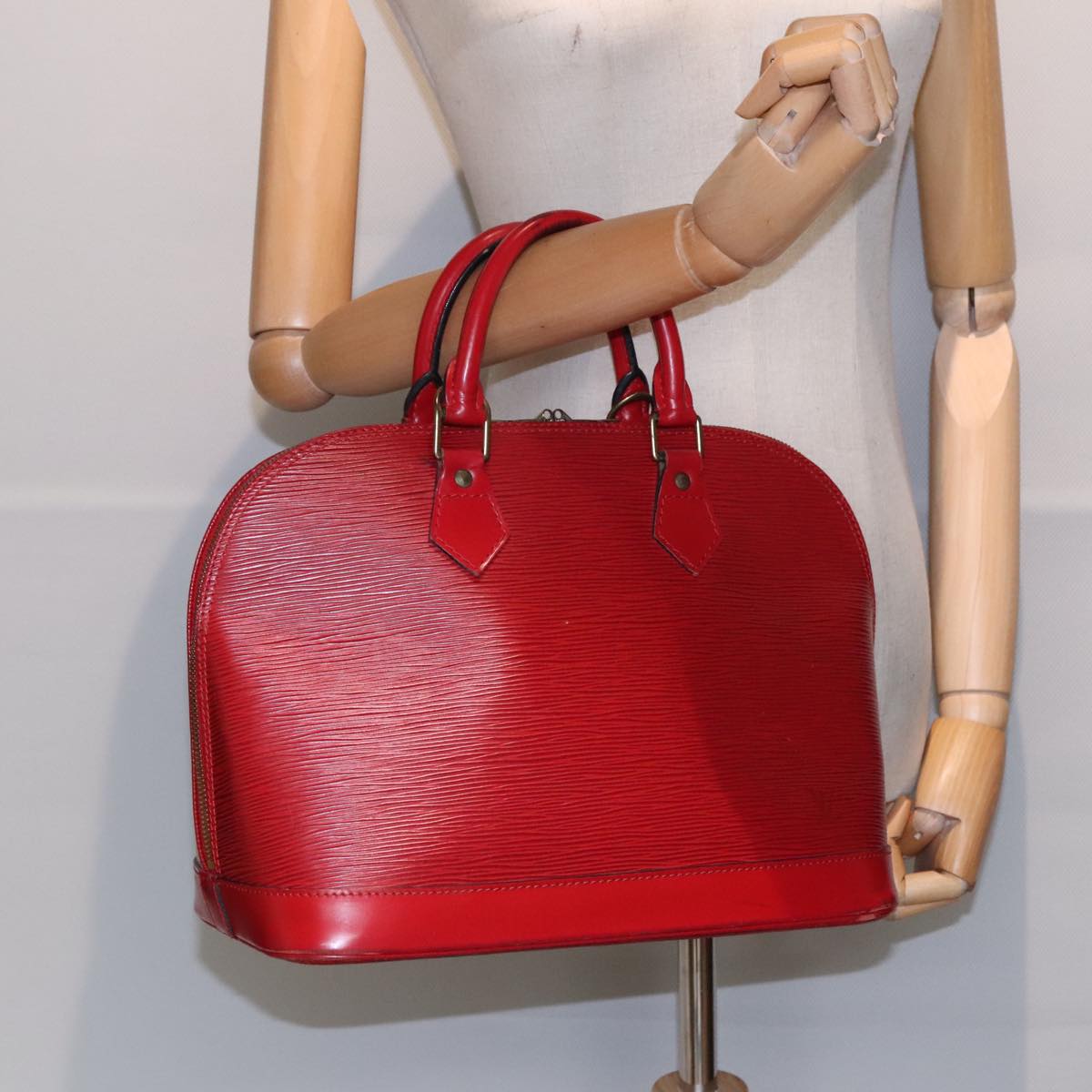 LOUIS VUITTON Epi Alma Hand Bag Castilian Red M52147 LV Auth 90304