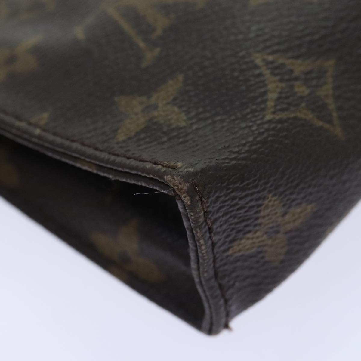 LOUIS VUITTON Monogram Poche Toilette 15 Pouch M47546 LV Auth 90314