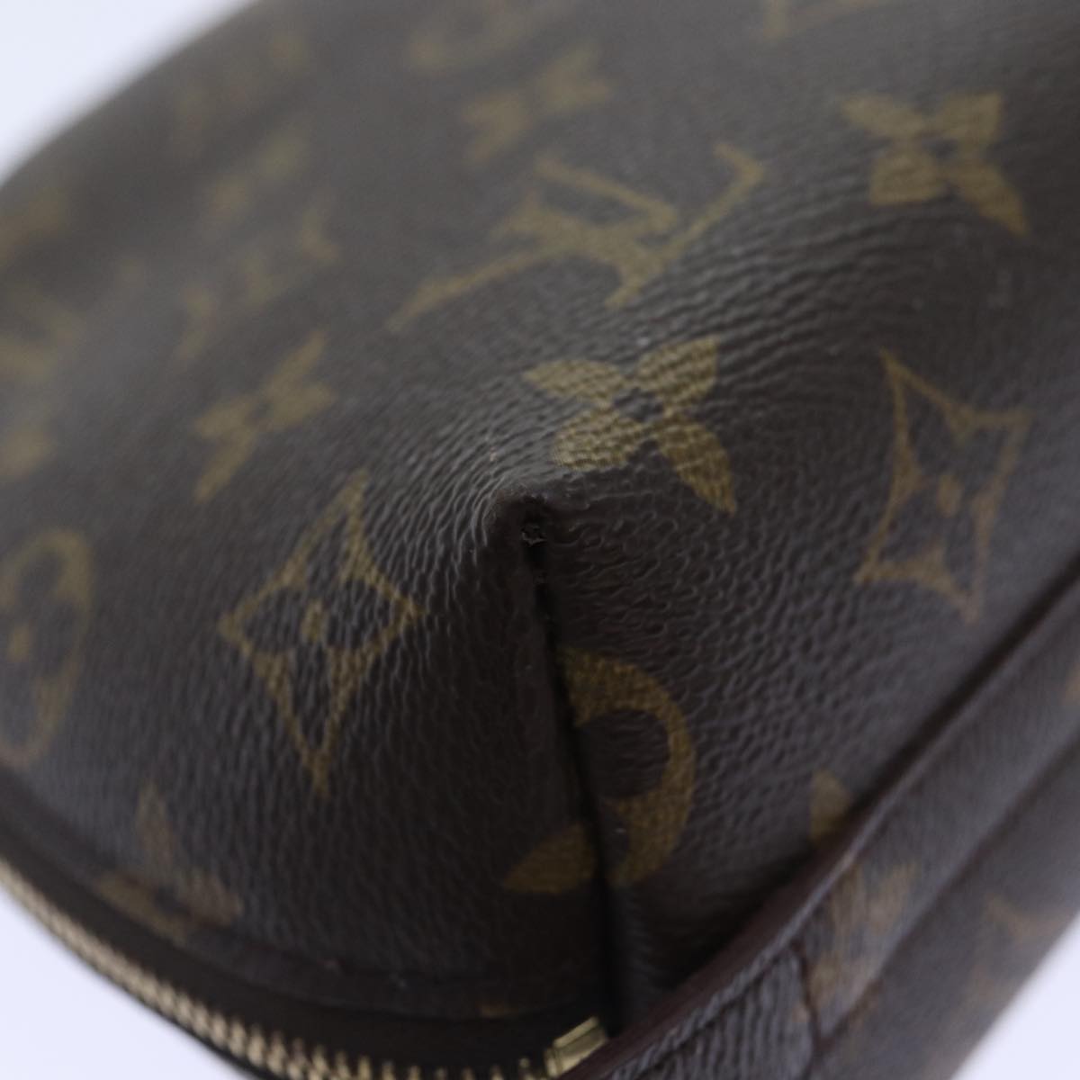 LOUIS VUITTON Monogram Trousse Demi Ronde Cosmetic Pouch M47520 LV Auth 90329