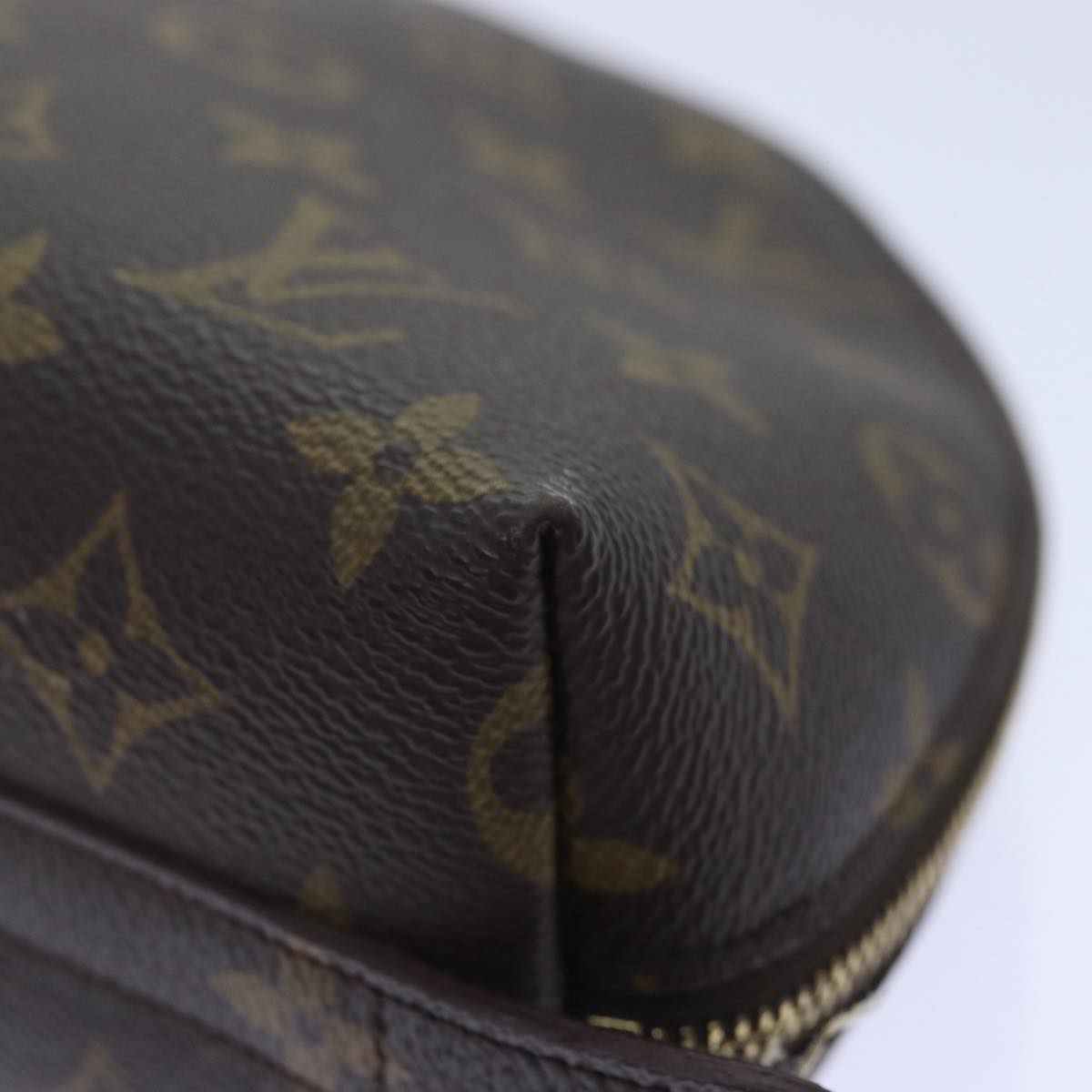 LOUIS VUITTON Monogram Trousse Demi Ronde Cosmetic Pouch M47520 LV Auth 90329