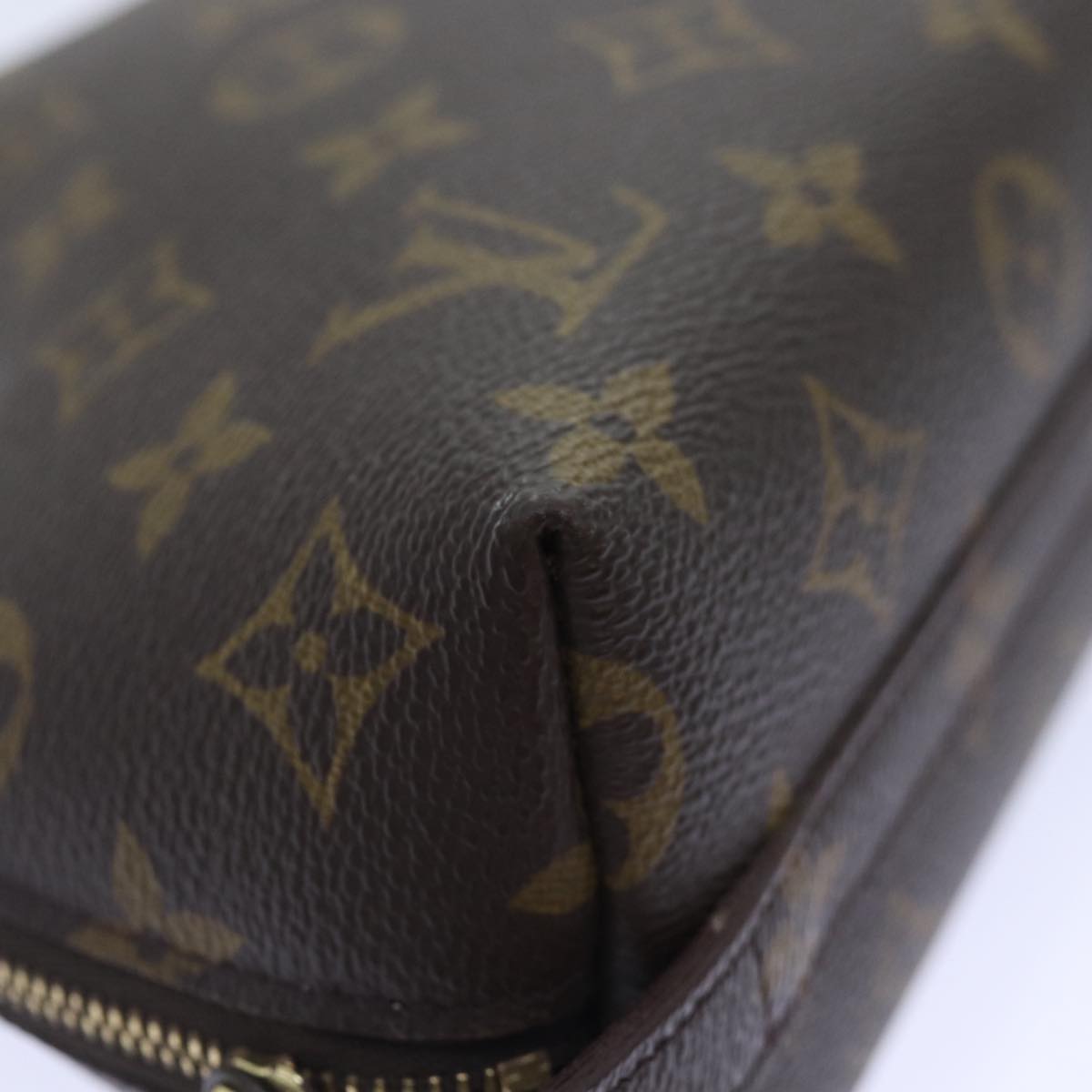 LOUIS VUITTON Monogram Trousse Demi Ronde Cosmetic Pouch M47520 LV Auth 90329